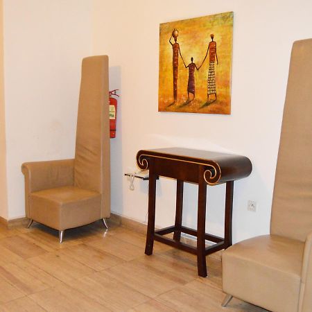 Léon Hôtel Kinshasa Extérieur photo