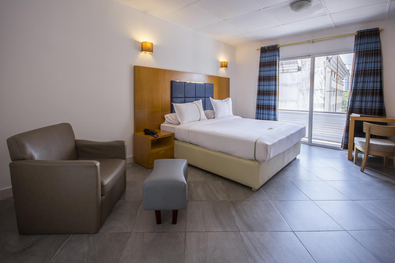 Léon Hôtel Kinshasa Extérieur photo